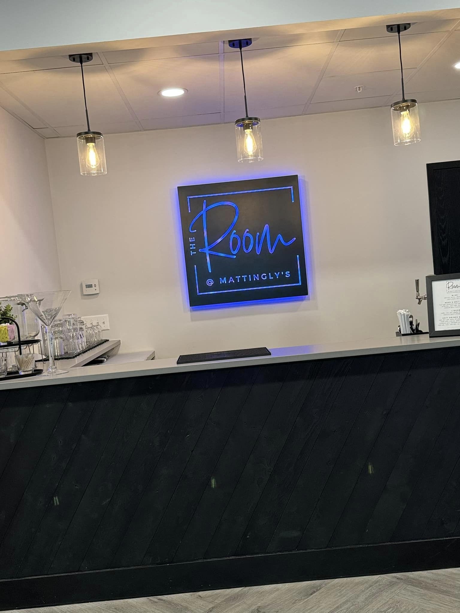 bar